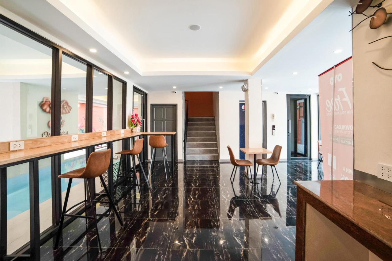 Hotel Ongkara Near Bts Thonglor Bangkok Esterno foto