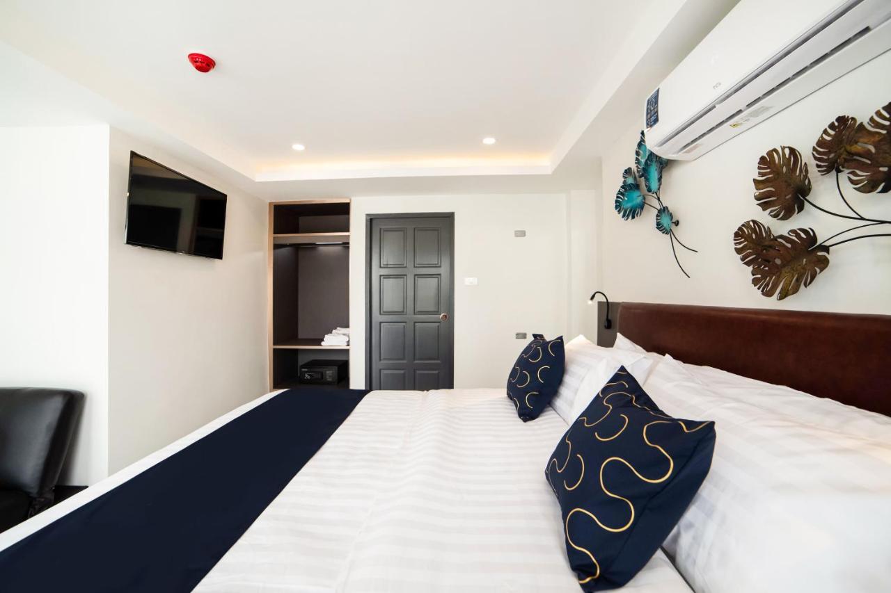 Hotel Ongkara Near Bts Thonglor Bangkok Esterno foto